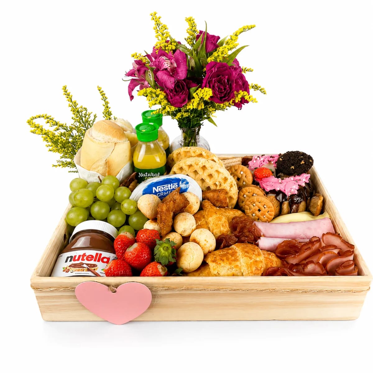 Cesta de Café da Manha Premium com Arranjo de Flores Naturais
