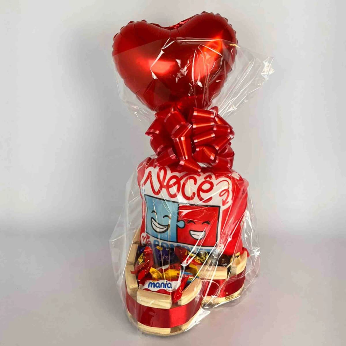 Mine Cesta de Coração Com chocolates e Almofada
